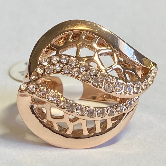 Art Deco Cocktail Ring Size 8 9 Rose Gold Plated Filigree Crystal Vintage Style - Picture 2 of 10